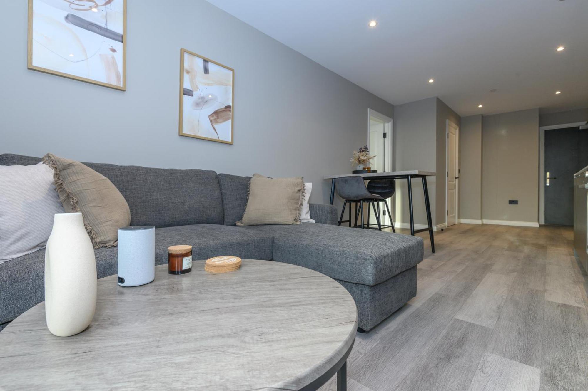 Superior 1 Bed Apartment By Leeds Train Staiton Bagian luar foto